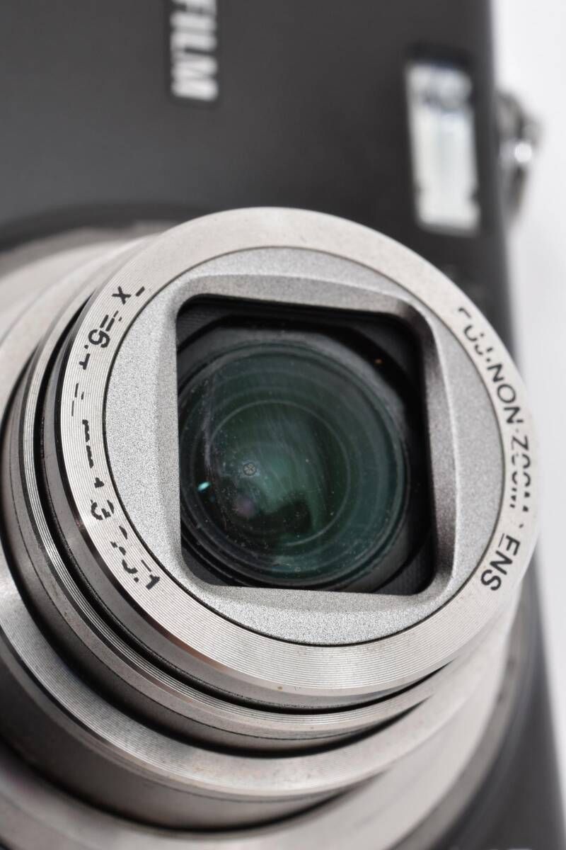 ☆良品☆ 富士フイルム FUJIFILM FINEPIX F200EXR デジタルカメラ