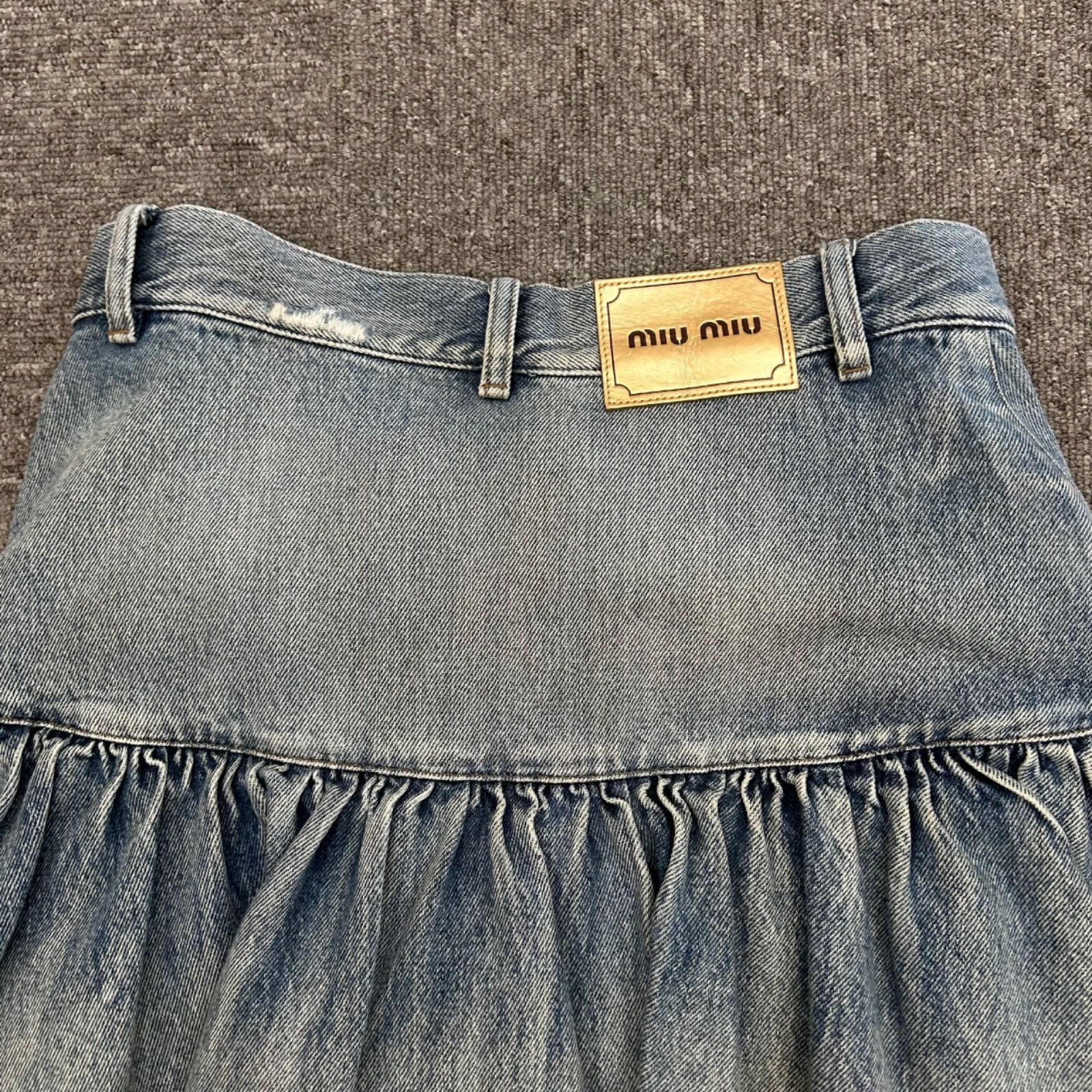 【コリン】miumiu デニムスカート 新品未使用タグ付き コリン様専用】miumiu デニムスカート 新品未使用タグ付き