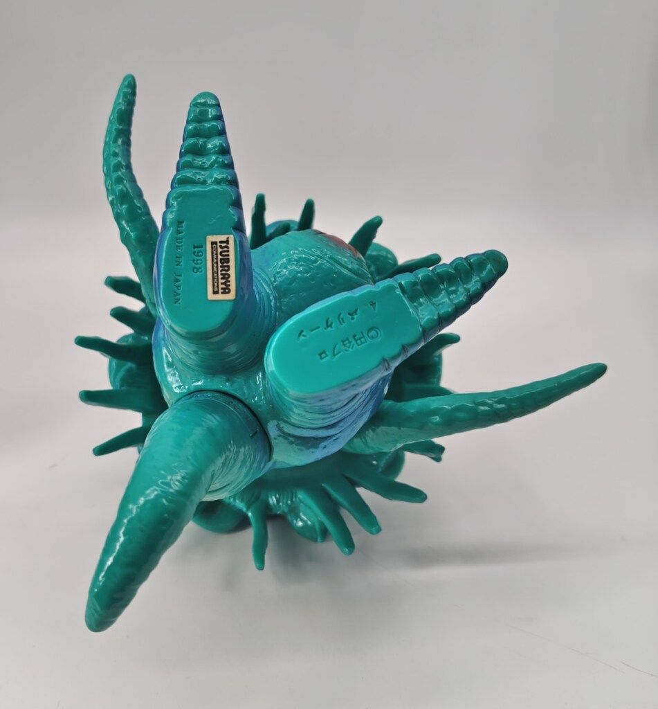 円谷コミュニケーションズ 怪獣郷 バリケーン(グリーン) - メルカリ