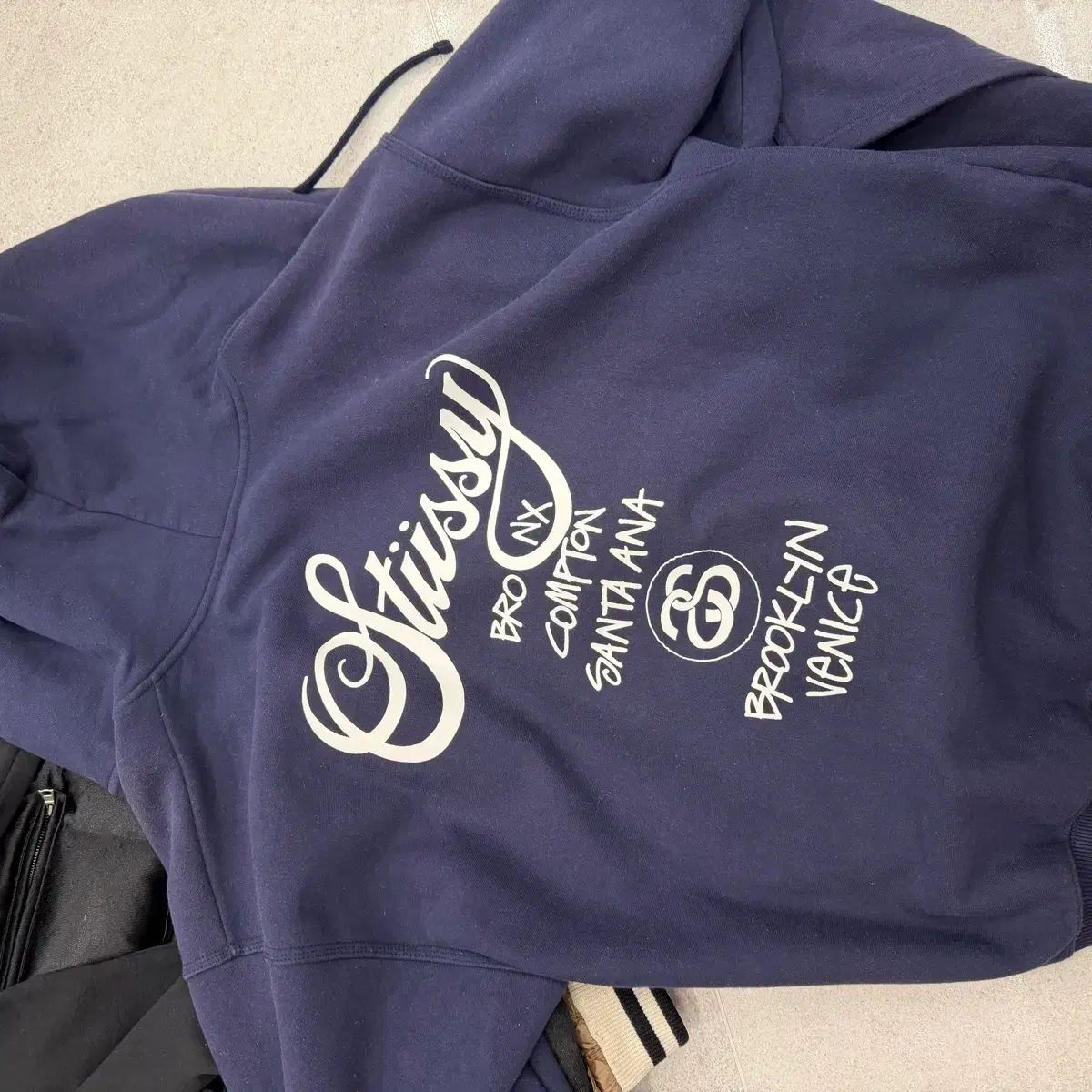 XL Dover Street Market STUSSY WORLD TOUR フード ジップアップ