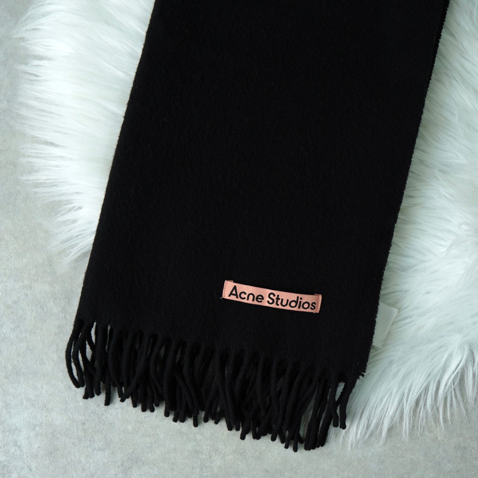 アクネ ストゥディオズ ウール マフラー ストール ブラック - メルカリ