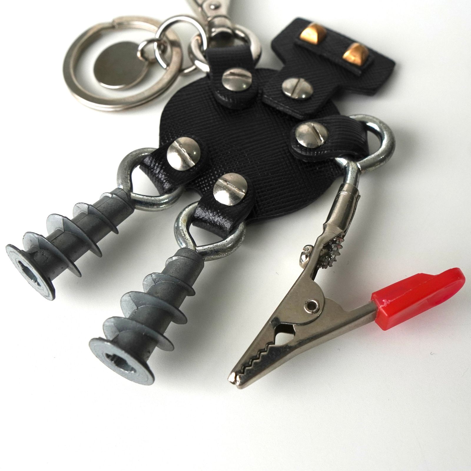 サフィアーノレザー