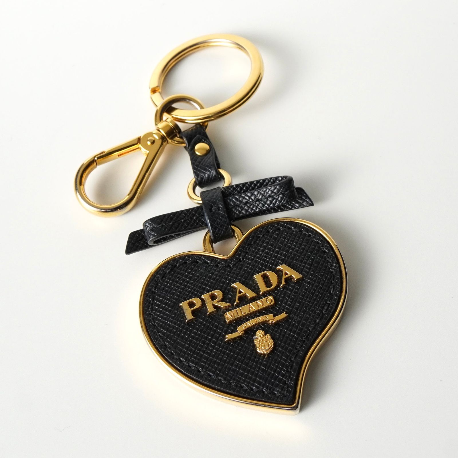 プラダ ハート サフィアーノレザー キーリング キーホルダー チャーム GP ゴールド ブラック
