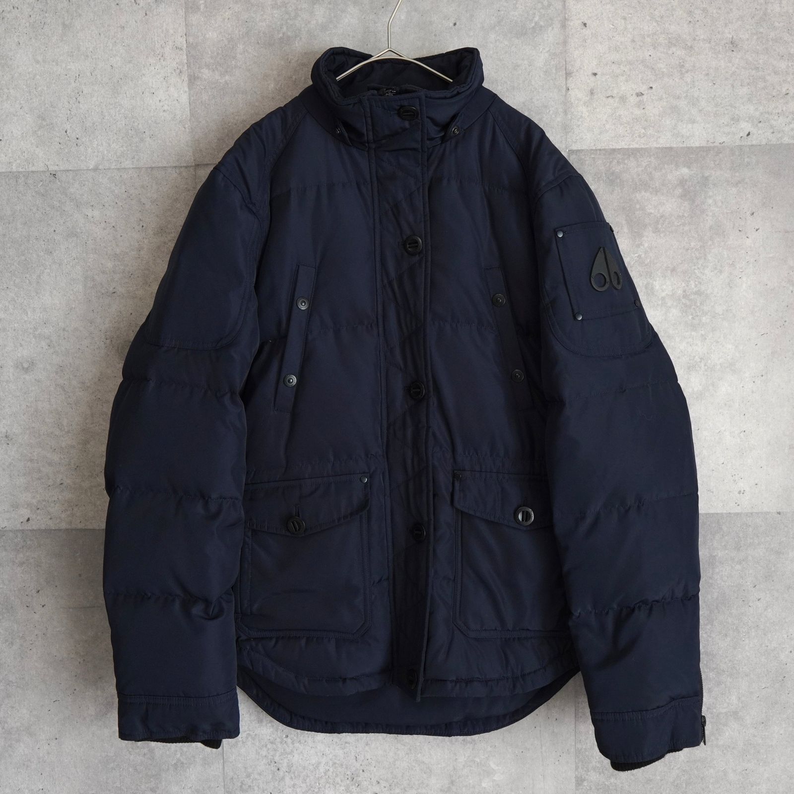 ムースナックルズ ファーフード マルチポケット ダウンジャケット