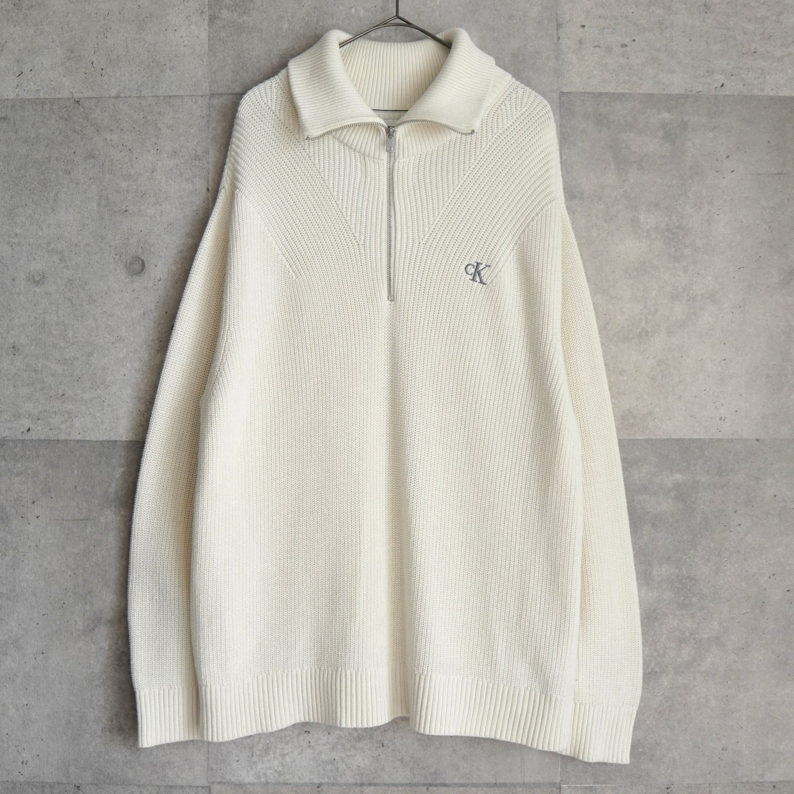カルバンクライン ロゴ ハーフジップ ハイネック リブ編み ニット ホワイト