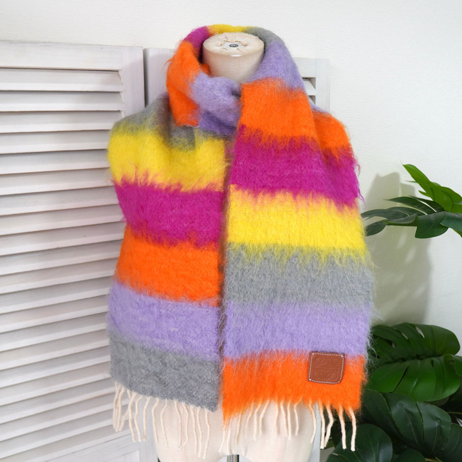 ロエベ アナグラム レザーパッチ モヘア マフラー マルチカラー