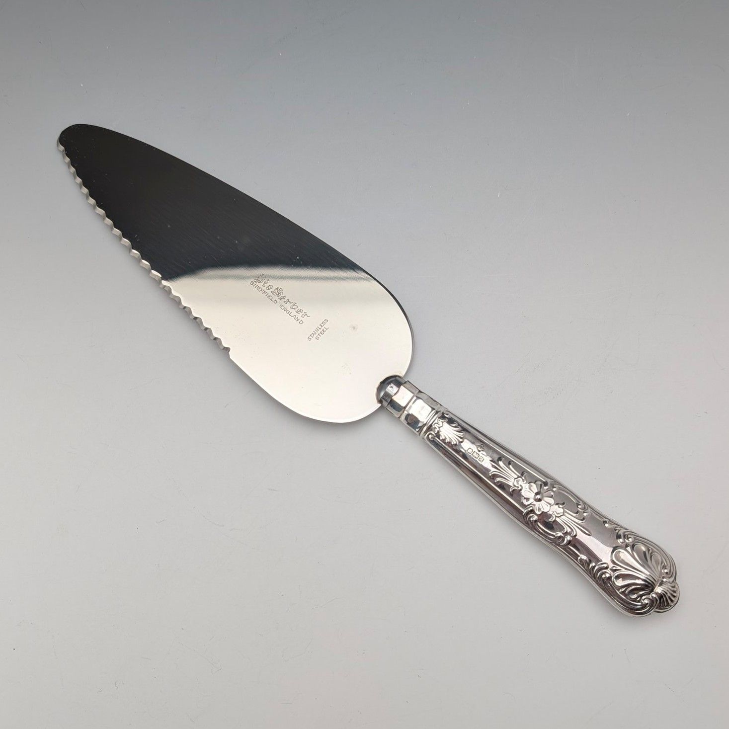 1975年 英国ヴィンテージ 純銀製ハンドル ケーキスライサー 箱入り