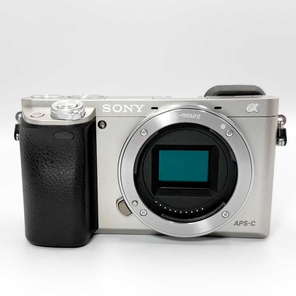 美品】ソニー SONY α6000 ボディ シルバー [ILCE-6000] ミラーレス