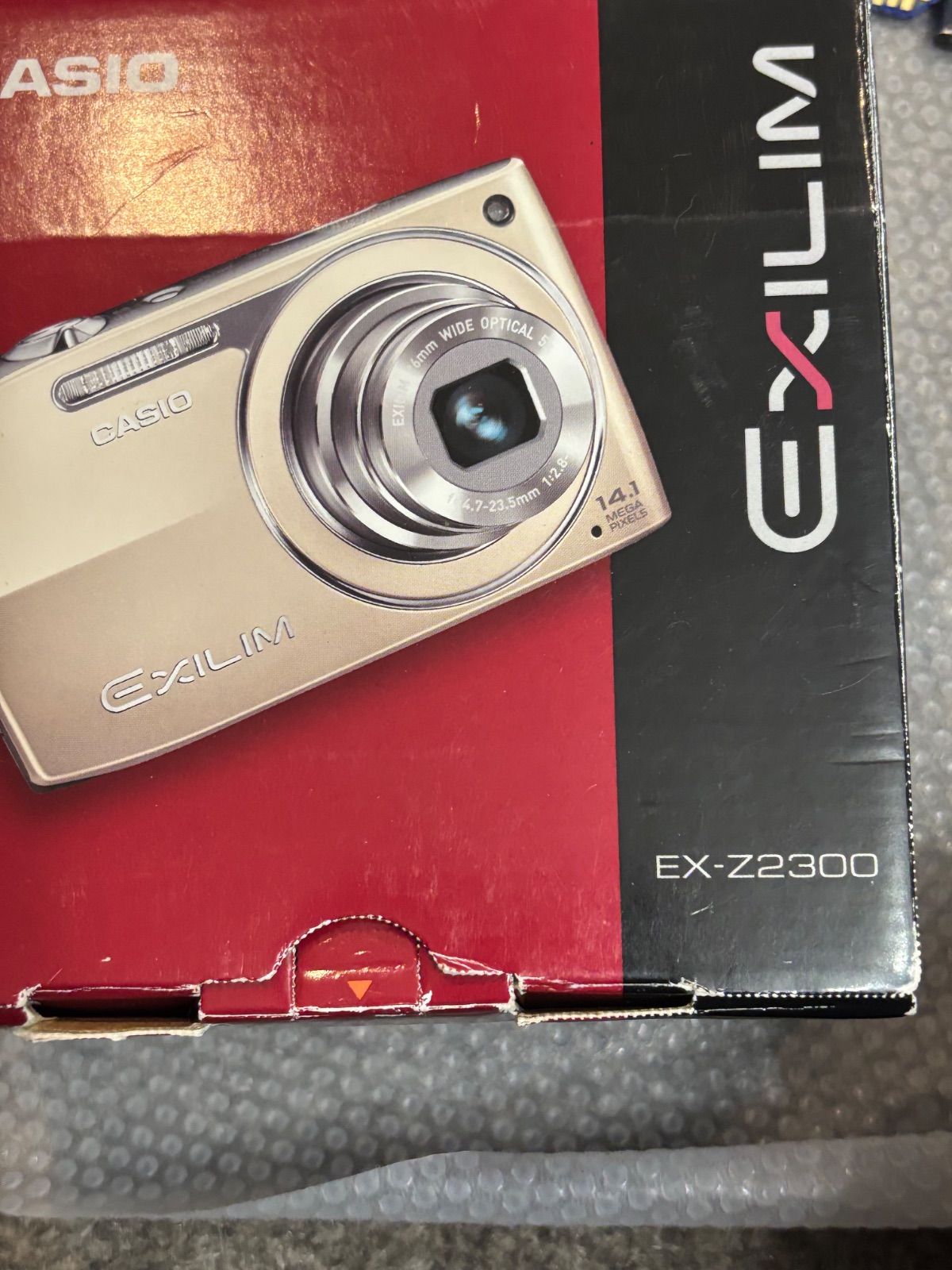 カメラ CASIO EXILIM EX-Z2300 デジタルカメラ 14.1 MEGA PIXELS