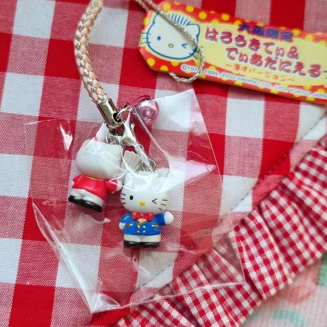 ハローキティ&ダニエル ストラップ set - メルカリ
