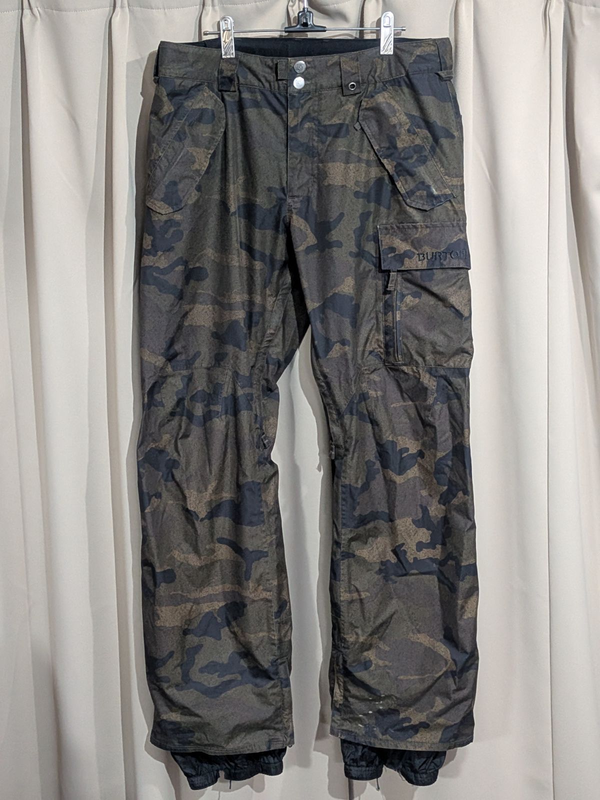 BURTON 迷彩柄 スノーボードパンツ BURTON 迷彩柄 スノーボードパンツ - メルカリ