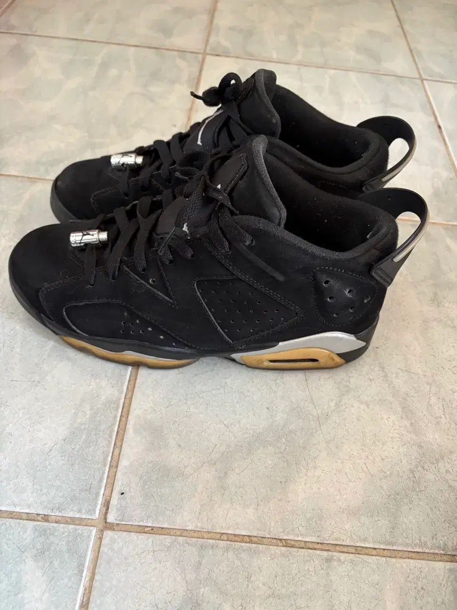 エアジョーダン 6 ブラック スエード 正規品 NIKE エア ジョーダン 6 ブラック スウェード - メルカリ