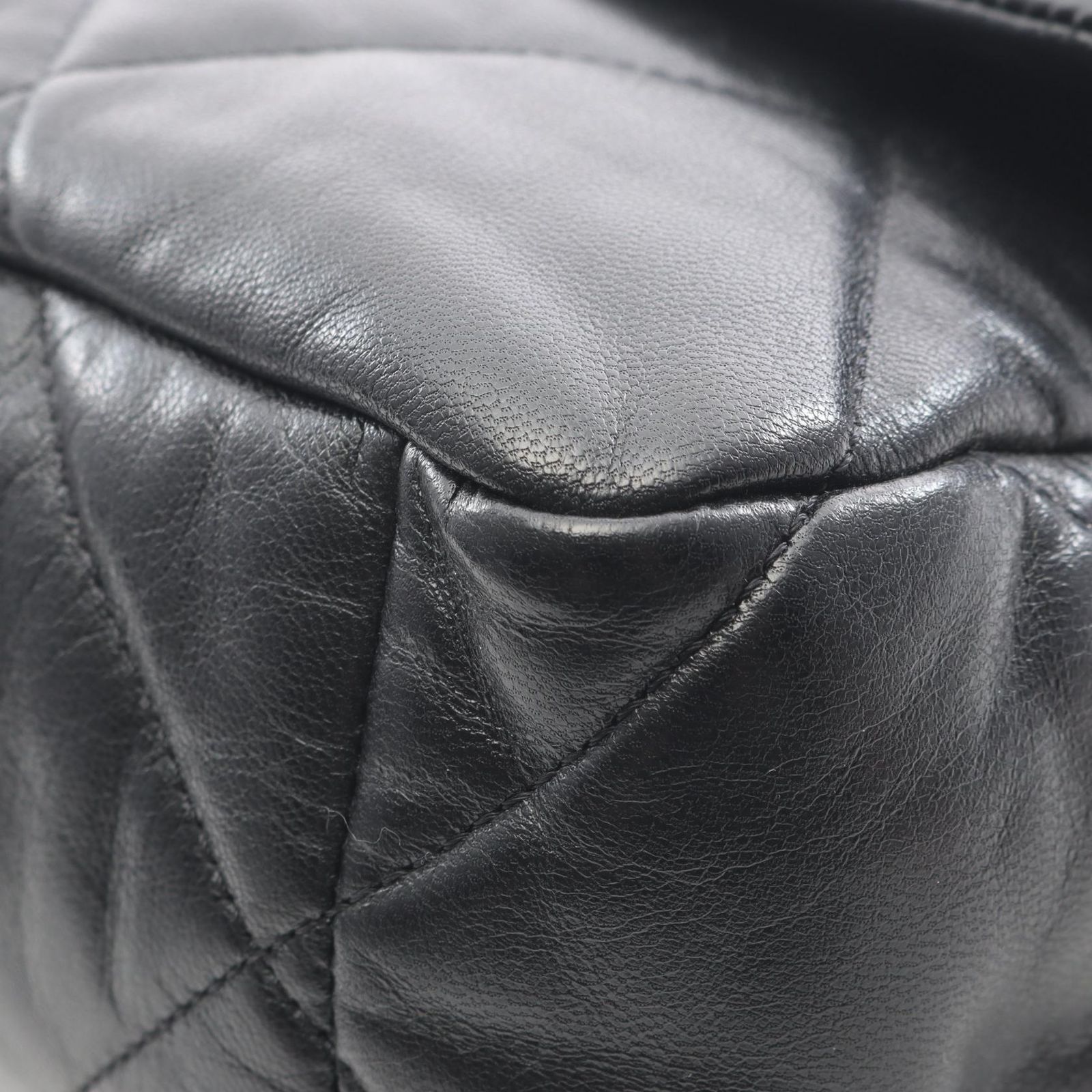 シャネル CHANEL ショルダーバッグ 19 ディズヌフ マトラッセ AS1161