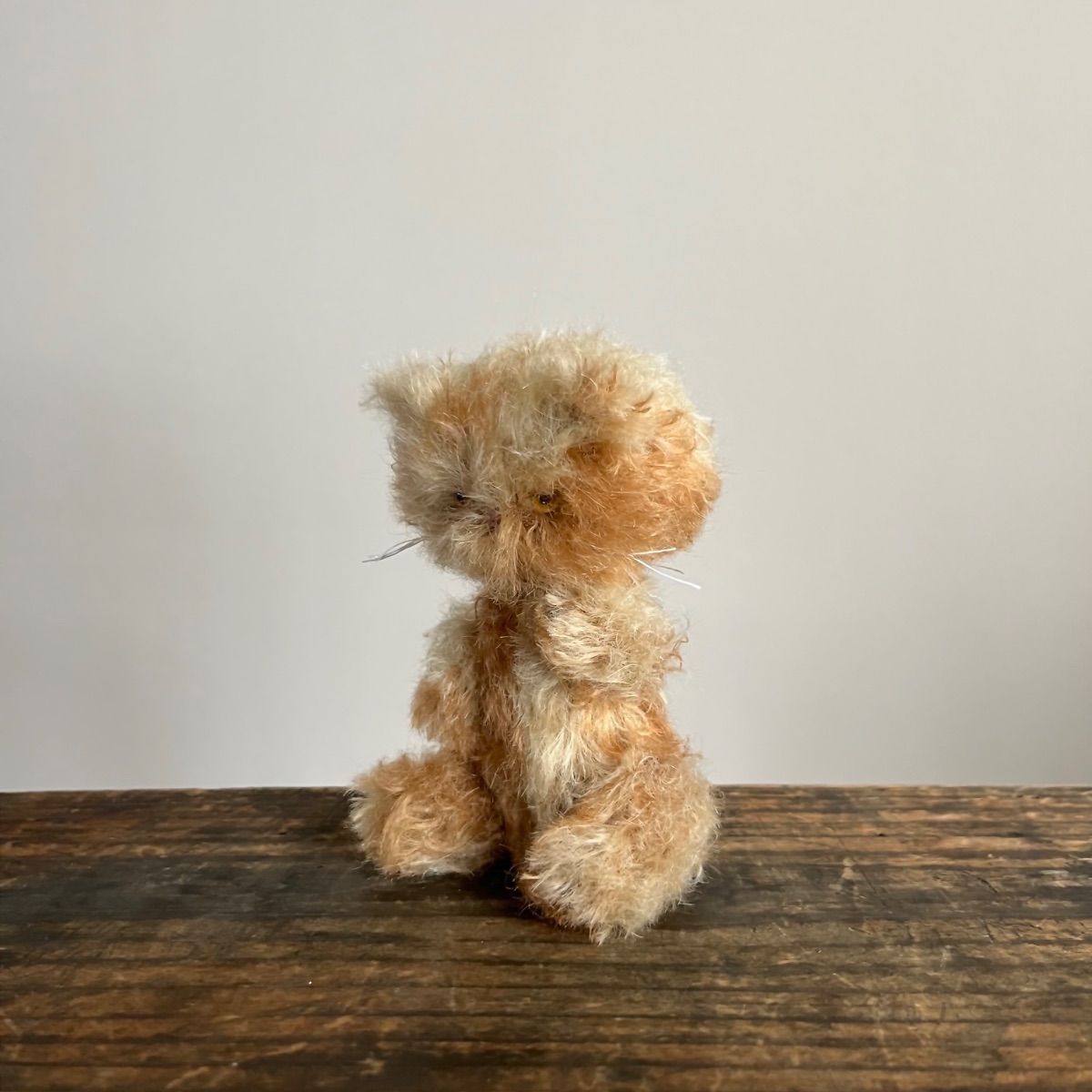 茶色っぽい子 ｝ ぬいぐるみ 作家 ねこ テディベア ハンドメイド