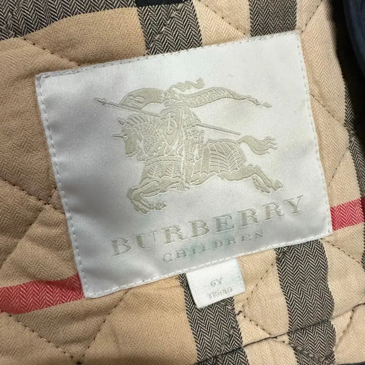 バーバリーキッズ☆キルティングジャケット☆size10 バーバリーキッズ☆キルティングジャケット☆size10 バーバリーキッズ