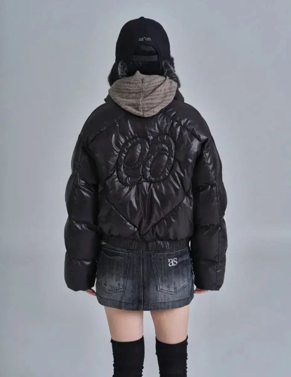アズオン ショートダウン ベティ パファー ジャケット ブラック ason