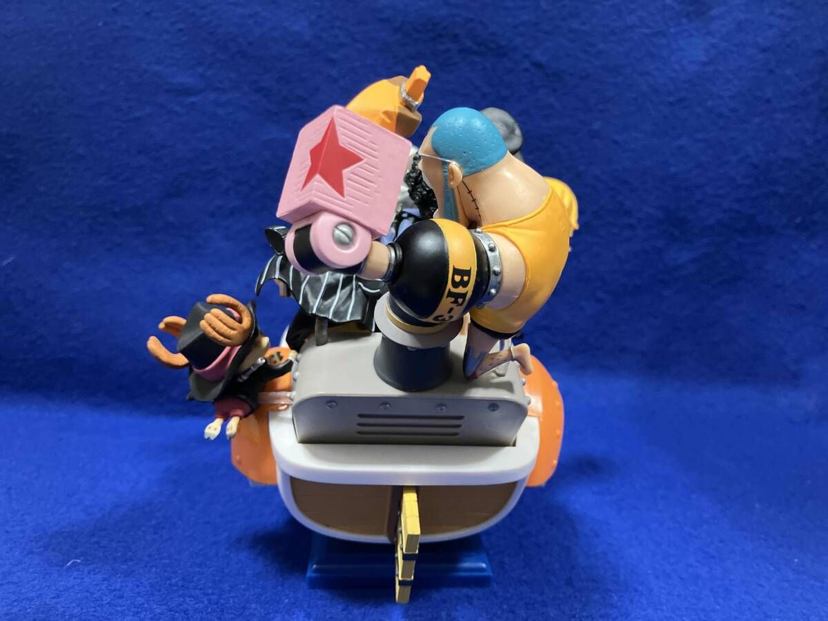 ジャンク 【欠品有り】ワンピース ミニメリー号 ATTACK コレクタブル