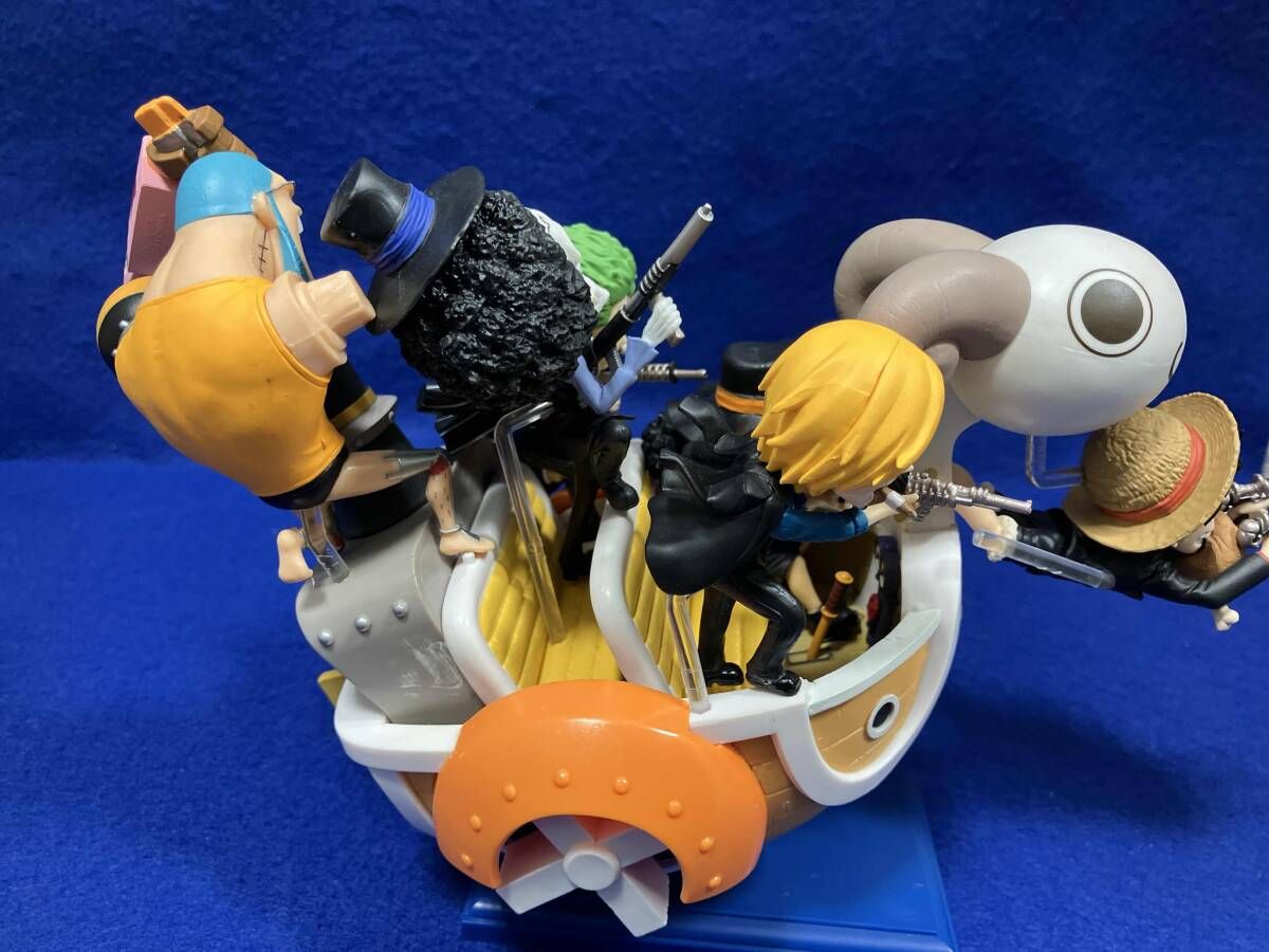 ジャンク 【欠品有り】ワンピース ミニメリー号 ATTACK コレクタブル