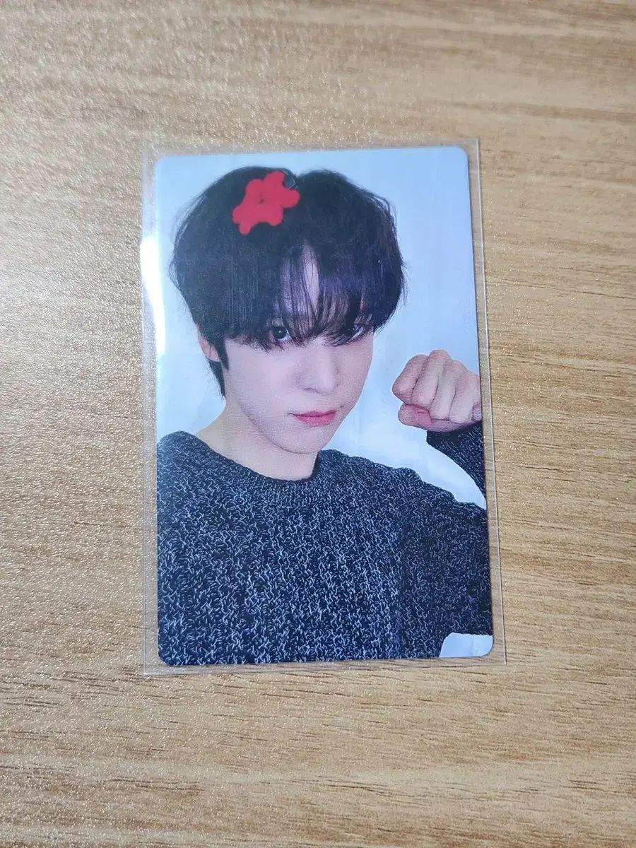 ATEEZ（エイティーズ・アチズ）ユンホ トレカ GOLDEN HOUR PT 3 JUMP