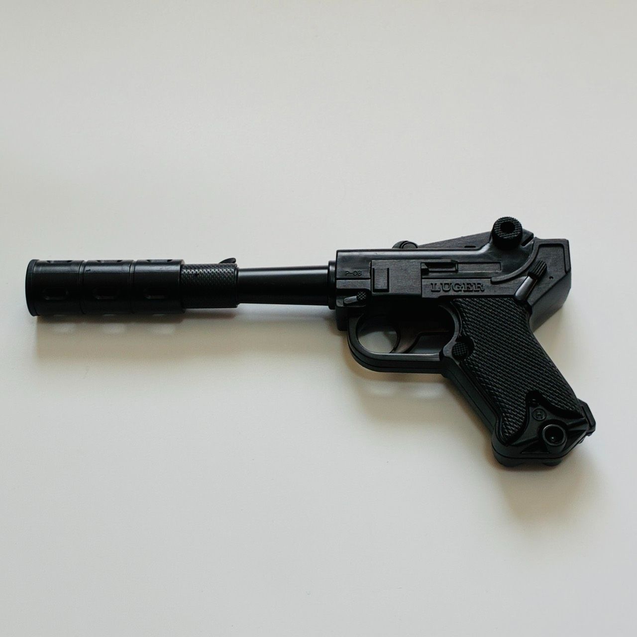 おもちゃの鉄砲 LUGER-P-08 ブラック B.B弾使用可 - メルカリ