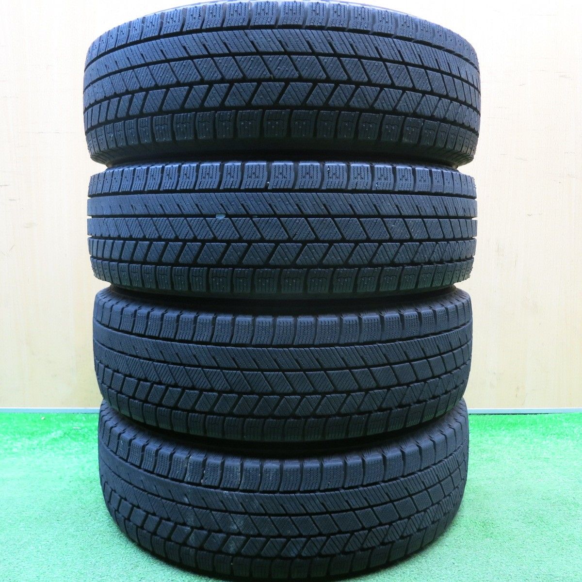 バリ溝！22年！キレイ！ほぼ10分☆スタッドレス 165/65R14