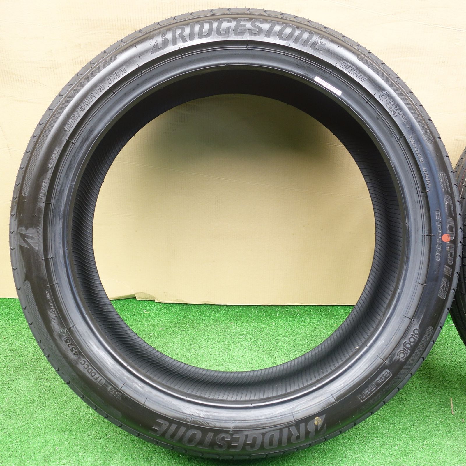 ［新品］ブリヂストンエコピアEP510 195/50R19 2025年製 中古タイヤ)極上品 2023年製☆195/50R19 88H ブリヂストン ECOPIA