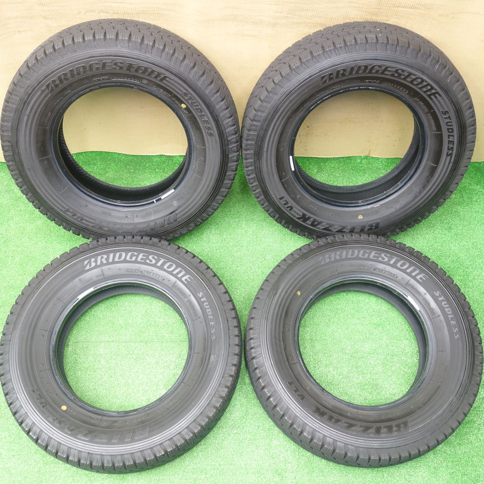 バリ溝！23年！9.5分以上☆スタッドレス 165R13 6PR ブリヂストン