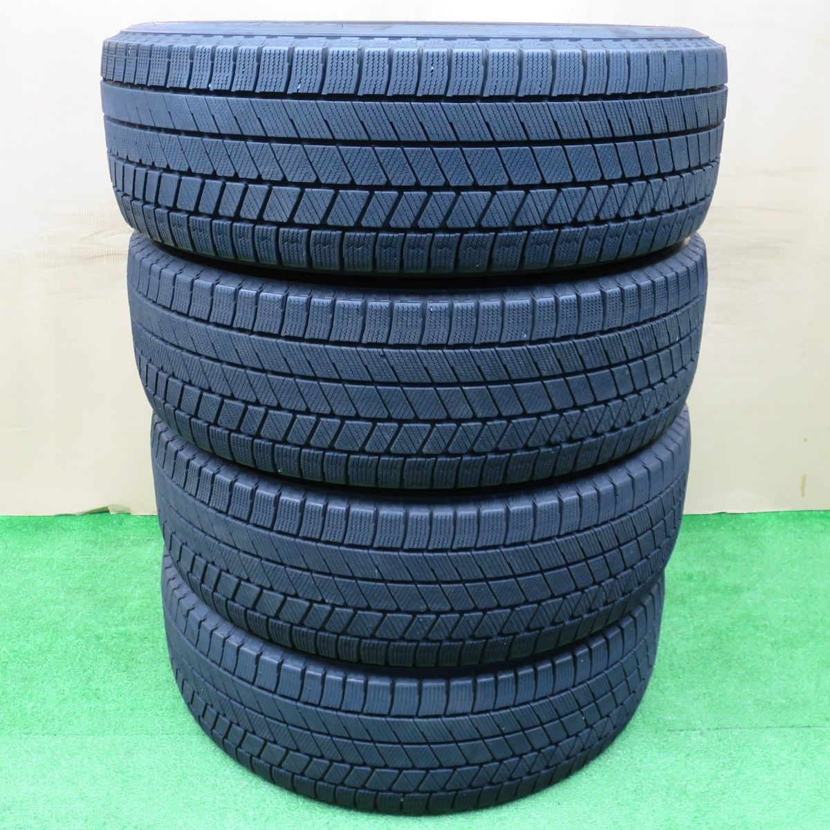 スタッドレスブリジストンブリザック235/60-18 xc40ボルボ ジャガー等 スタッドレスブリジストンブリザック235/60-18 xc40ボルボ ジャガー等