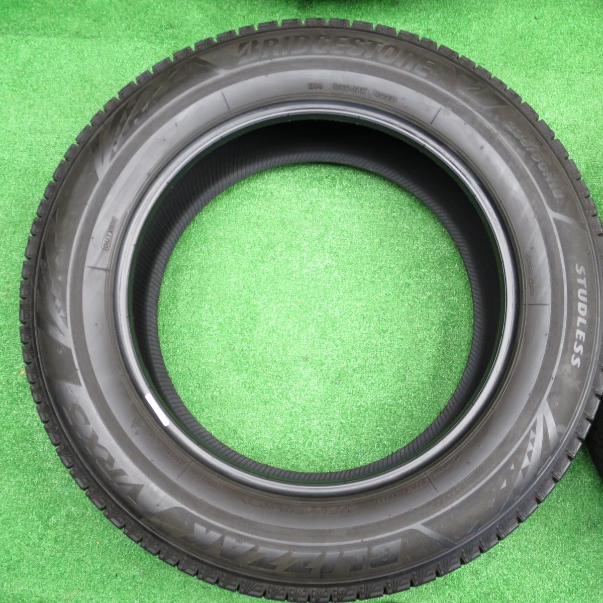 4本価格！22年☆スタッドレス 235/60R18 ブリヂストン ブリザック VRX3