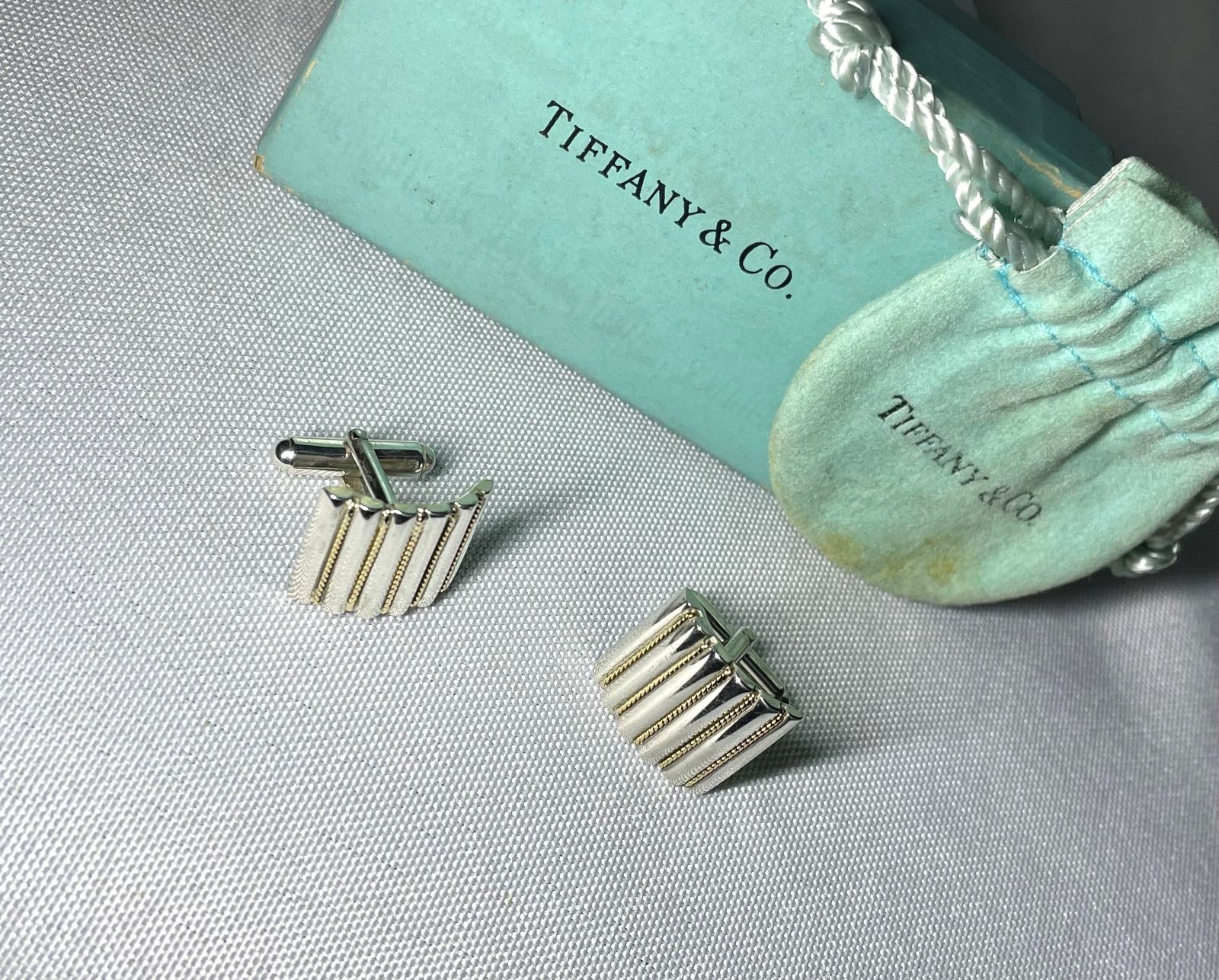 美品　ティファニー　シルバー　18K ヘマタイト　カフス　カフリンクス 美品】 TIFFANY&Co. カフスボタン カフリンクス シルバー 83