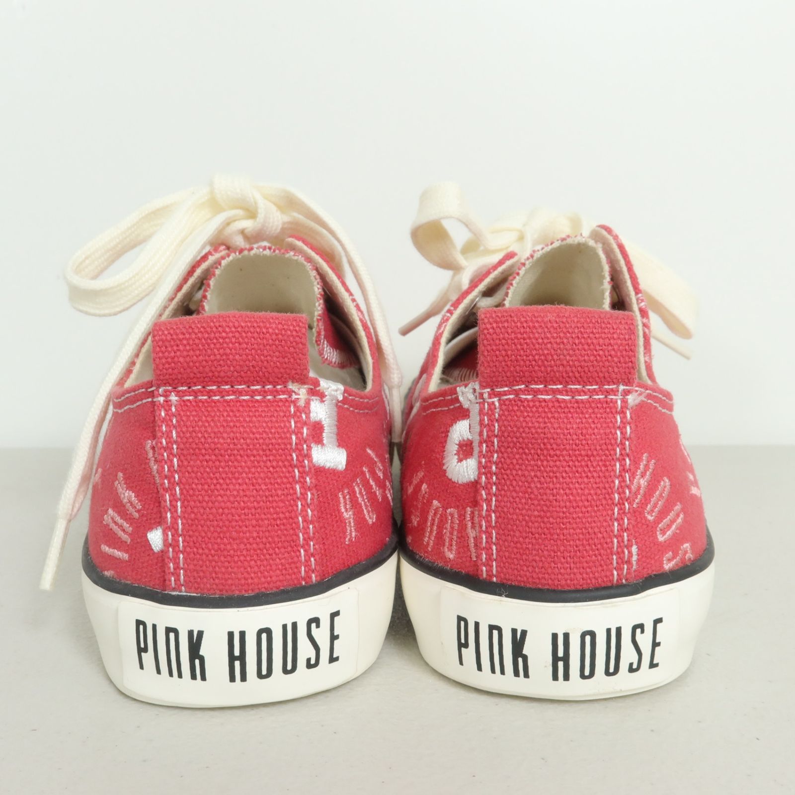 ピンクハウス☆可愛い！ランダムロゴ ハイカットスニーカー 赤系
