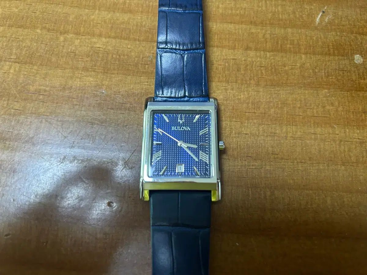 BULOVA ブローバ サットン スクエア ウォッチ