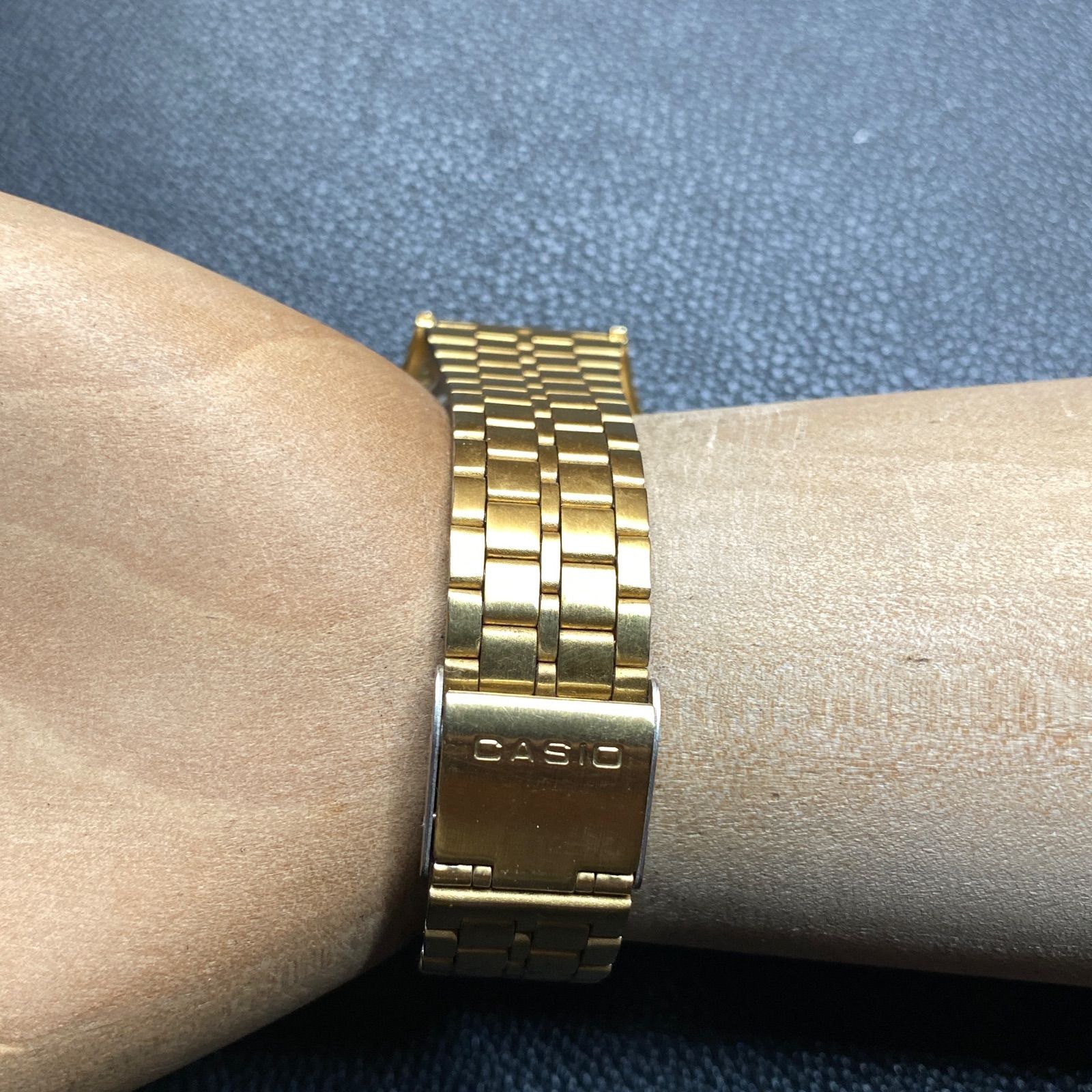 カシオ CASIO MQ-514 ゴールド アナログ デイデイト ゴールド ホワイト 