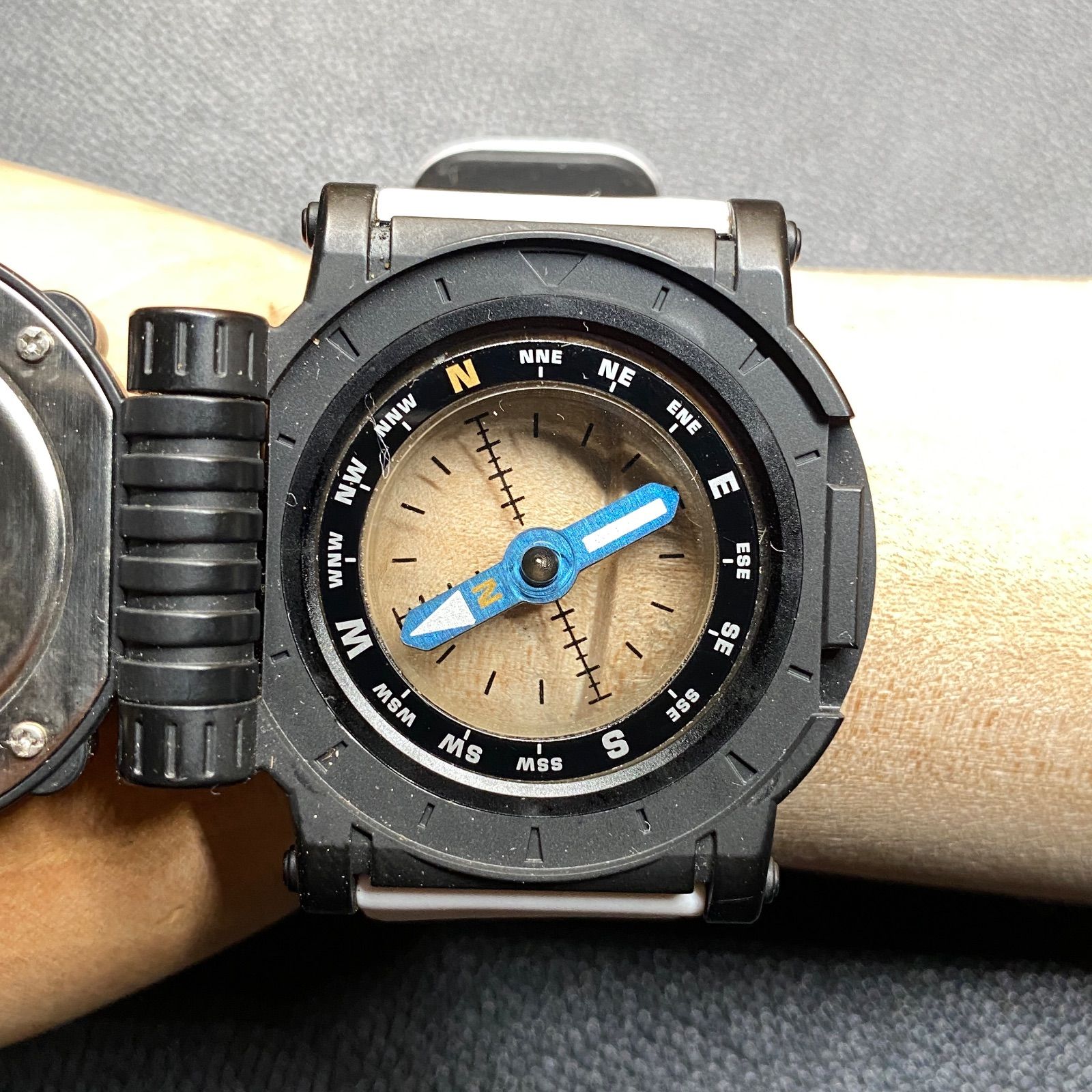 レア 希少 カシオ CASIO LANDFARER MW-43 ヴィンテージ アナログ