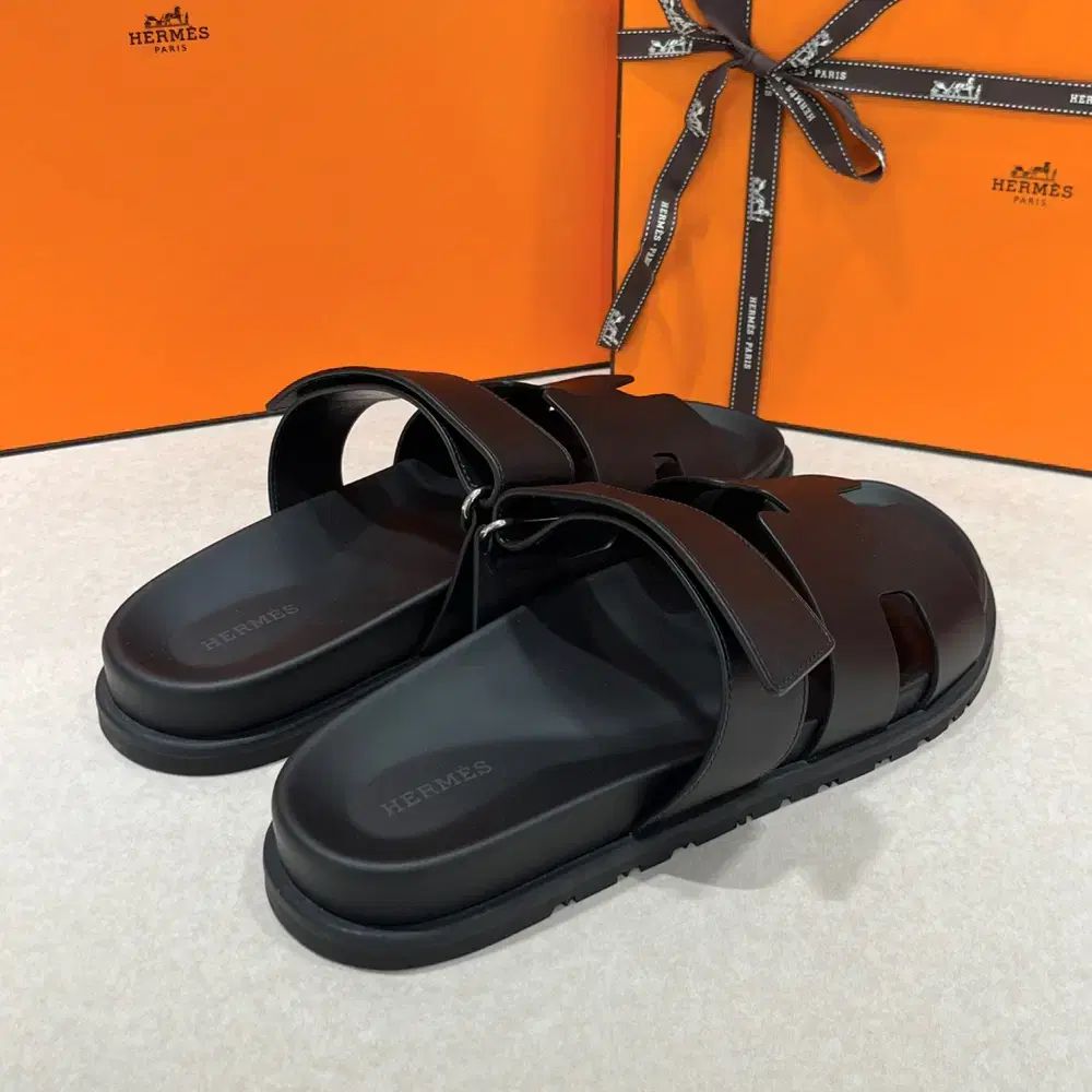  メンズ Hermes シプレ サンダル Classic ブラック サンダル サンダル