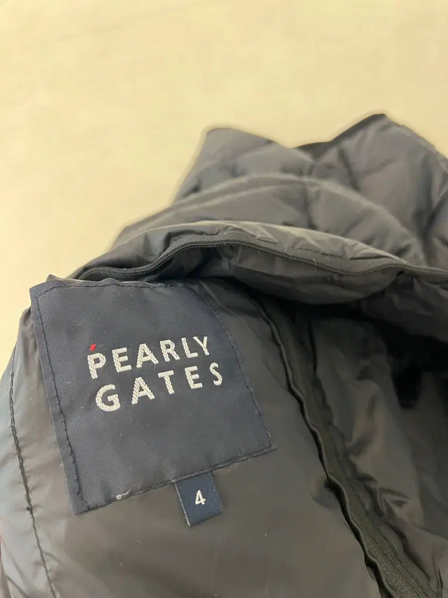 パーリーゲイツ 超軽量 ダウンベスト 95 - メルカリ