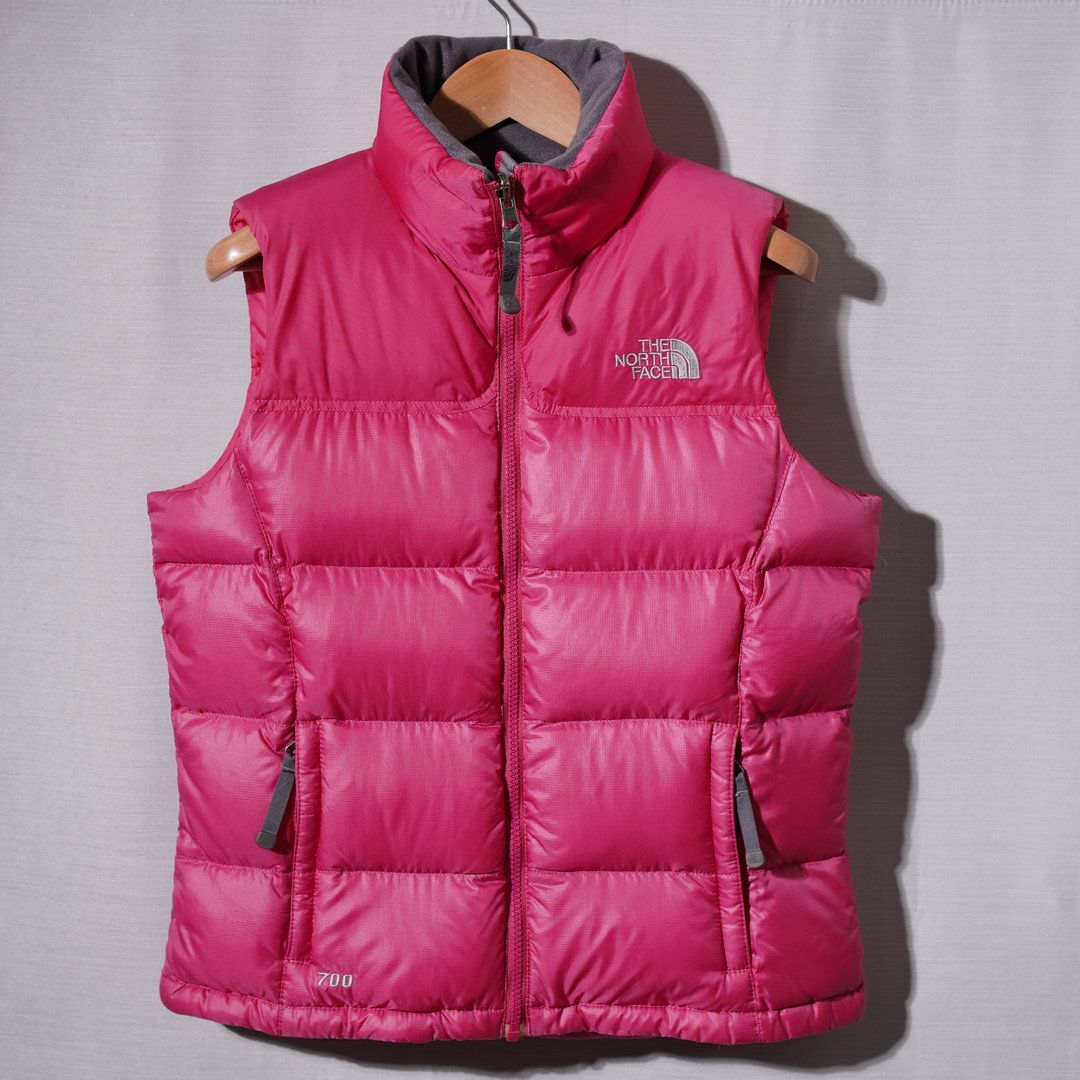 刺繍　USA ヌプシ　メンズS 700フィル ザノースフェイス　ダウンベスト ノースフェイス THE NORTH FACE ヌプシ ダウンベスト S ピンク 700