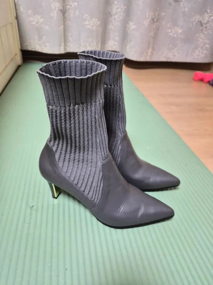 ゴセ ニット アングル ブーツ 245