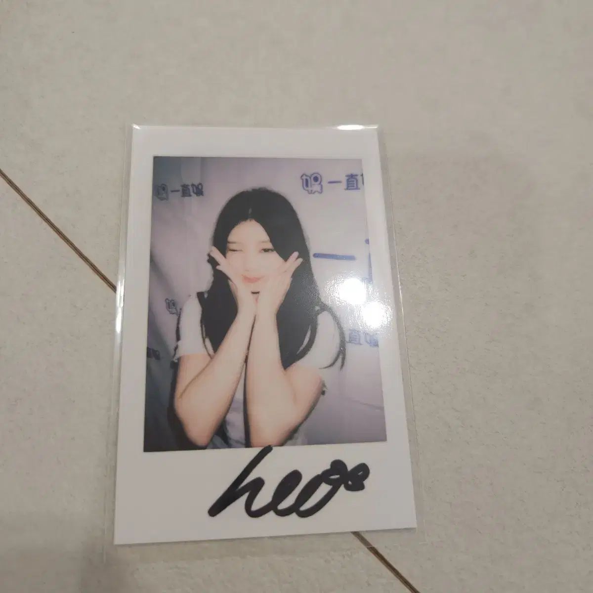 ILLIT ONE YIZHIYU 一直娱 当選トレカ 特典 チェキ ポラロイド - メルカリ
