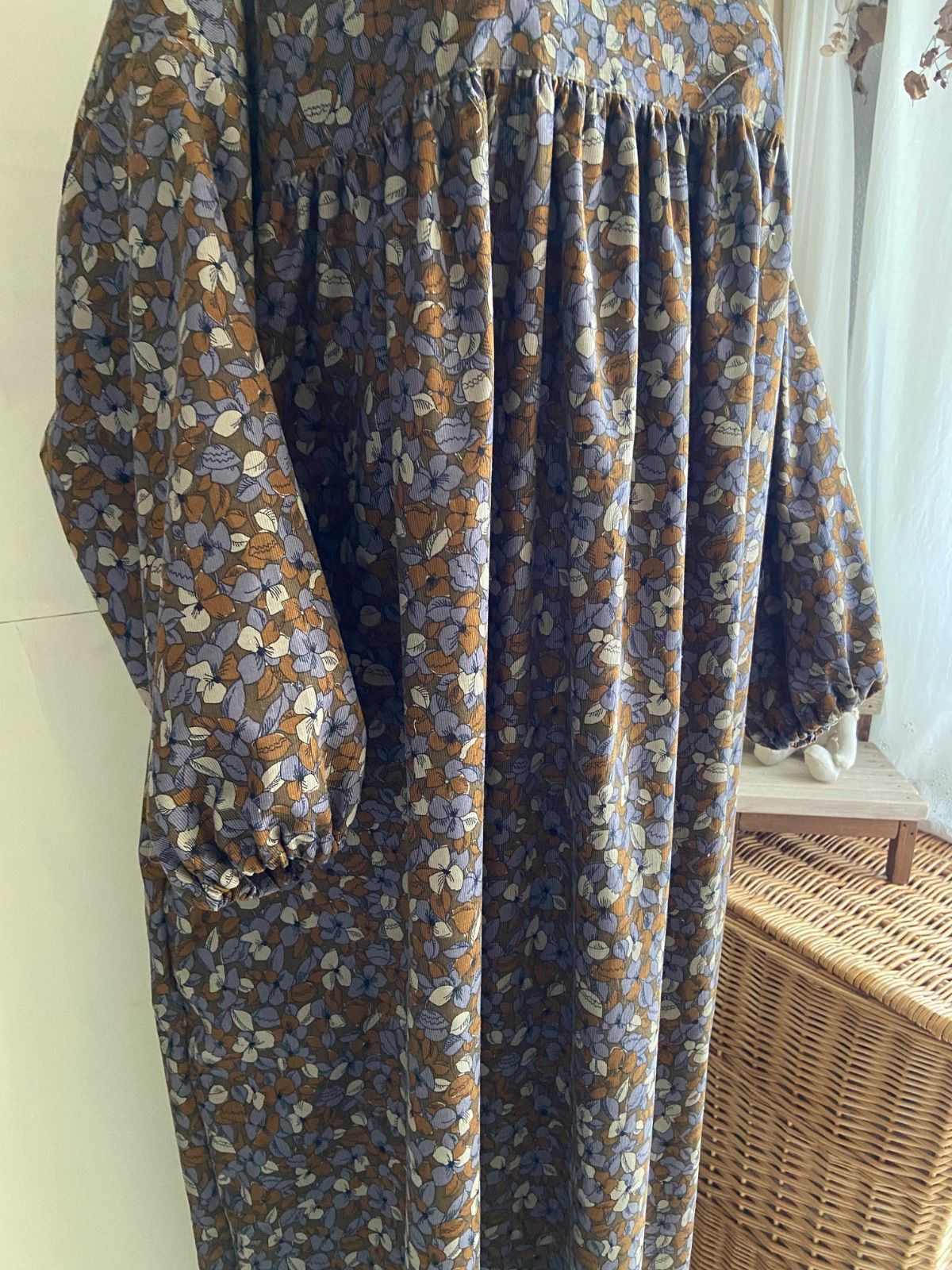 ヨークギャザーワンピース