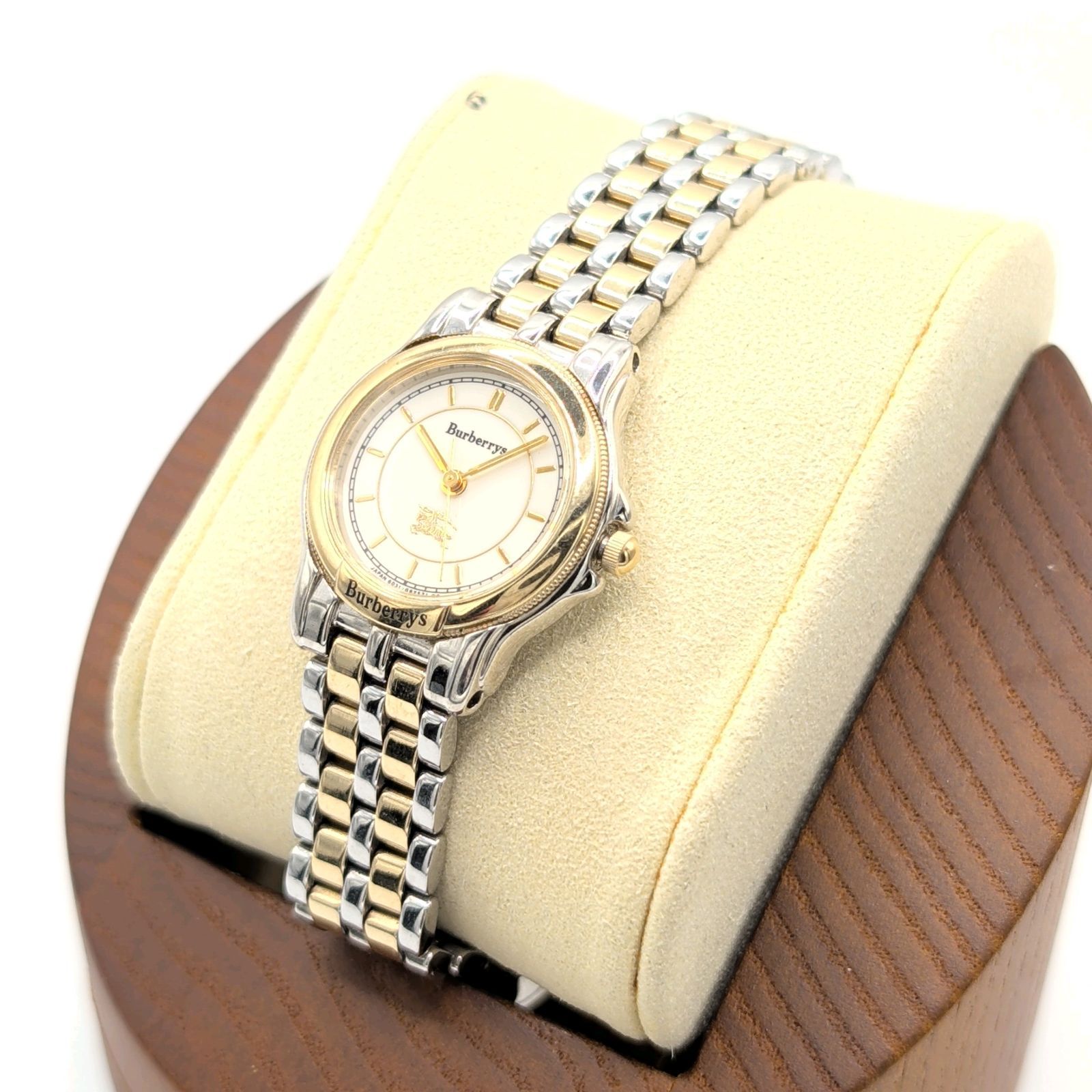Burberrys Burberry Watch QZ Ladies Silver Dial Gold Y2K 00S