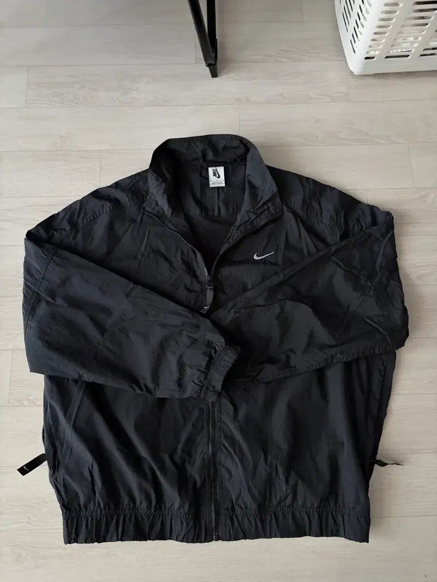 NIKE ソロスウォッシュ　ウーブン　トラックジャケット　XL 黒　ブラック ☆NIKE☆SOLO SWOOSH WOVEN トラックジャケット☆追跡可 (Nike