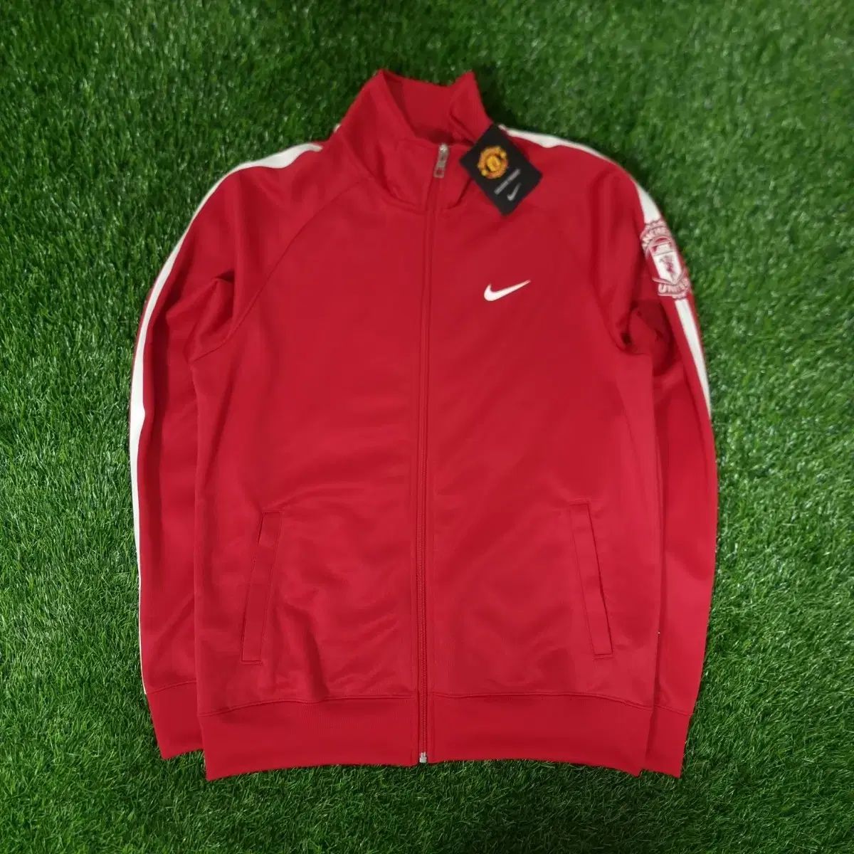 マンチェスター・ユナイテッド NIKE ジャージ - メルカリ