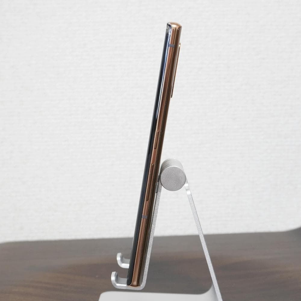 arrows NX9 F-52A ゴールド SIMロック解除済 ドコモ 5G F125 - メルカリ