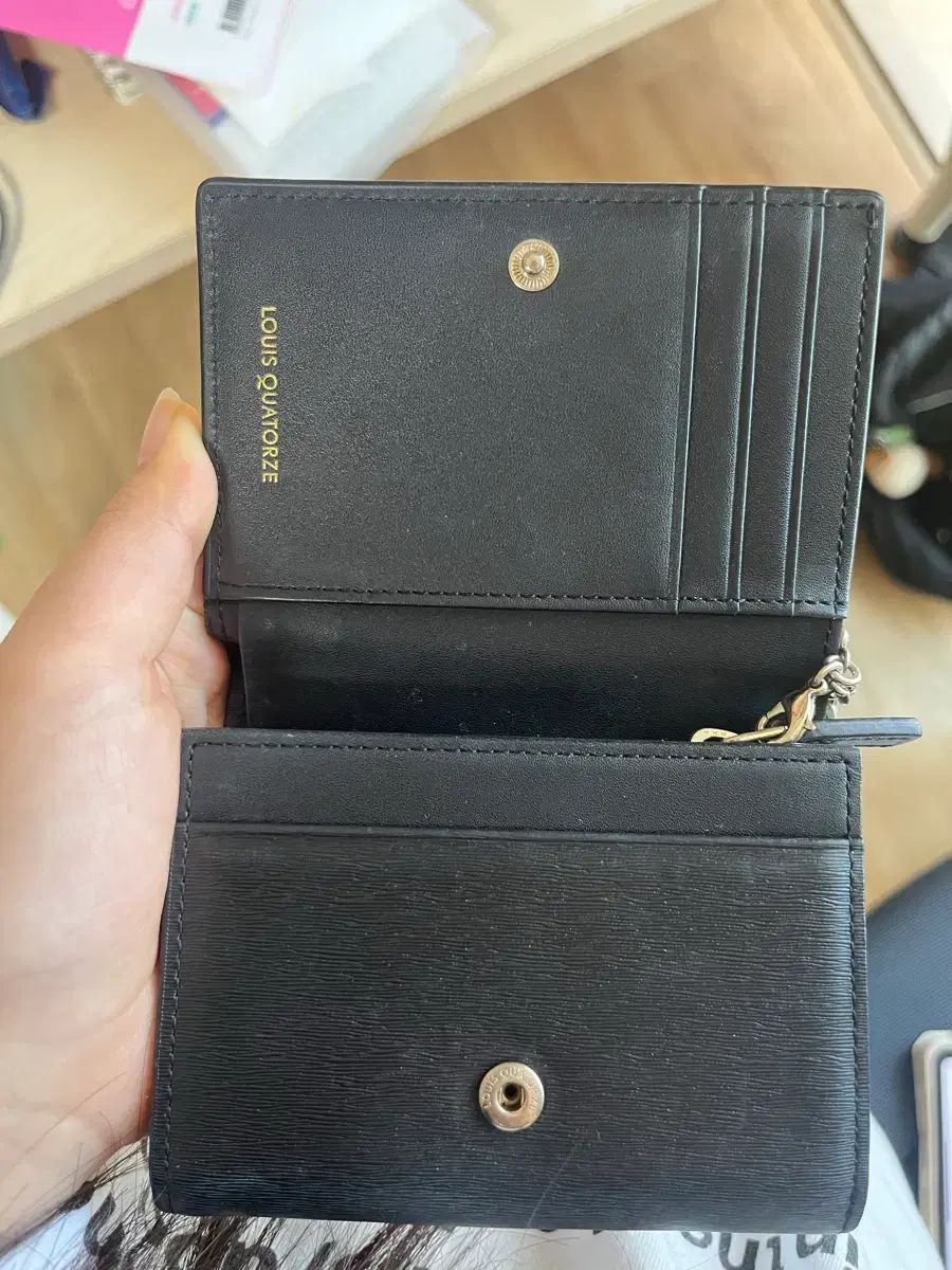  ルイキャトルズ レディース ブラック 二つ折り財布 長財布 小物