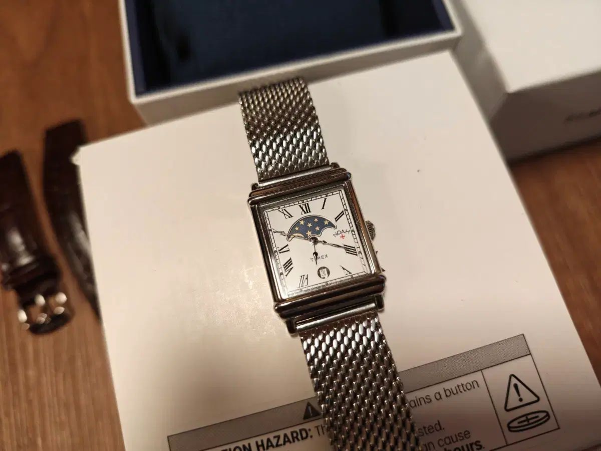 ノア TIMEX ムーンフェイズ シルバー