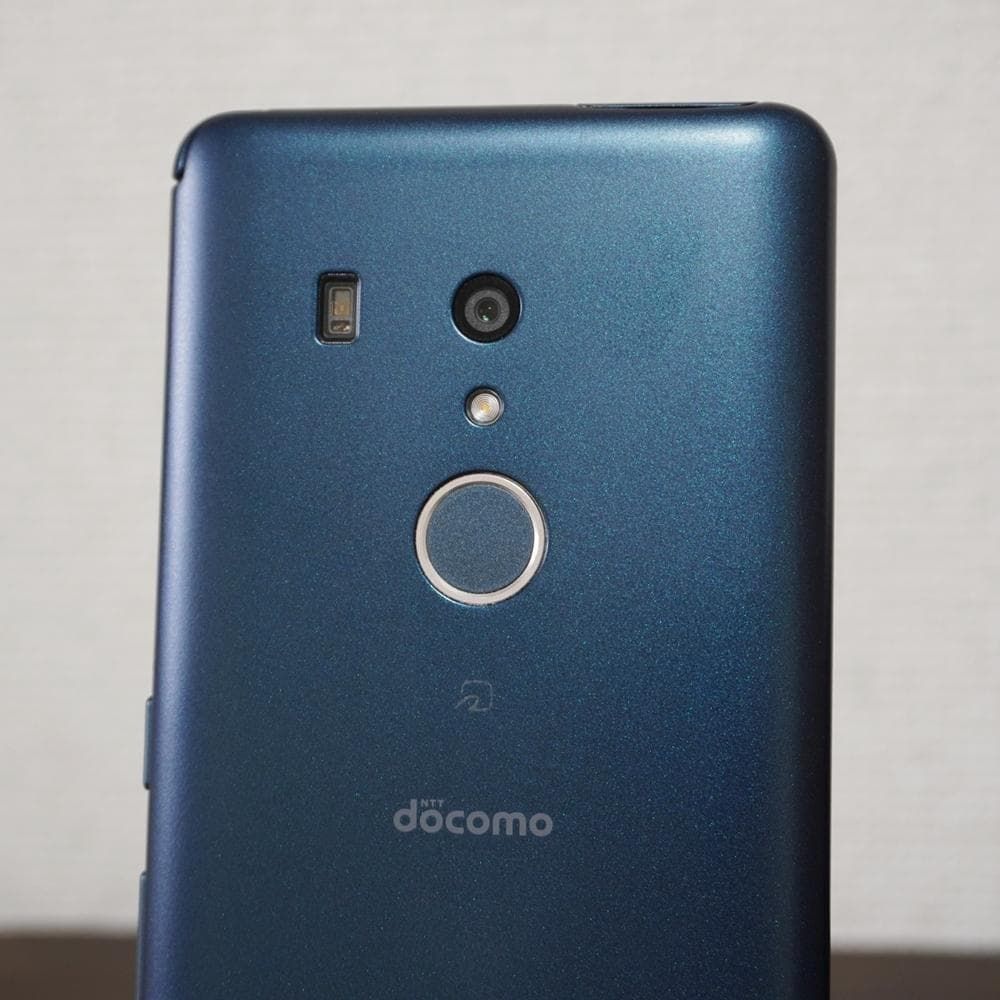 arrows Be3 F-02L ブラック docomo SIMロック解除済 F120 - メルカリ