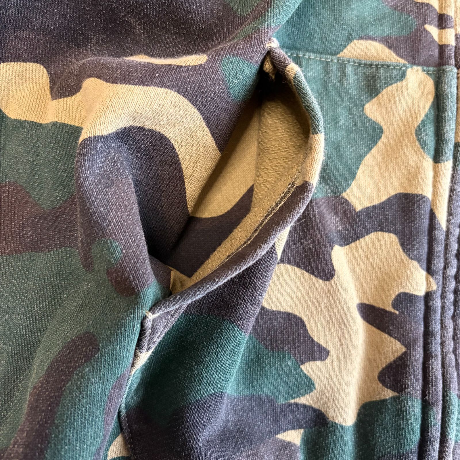 A BATHING APE エイプ シャークパーカー カモ 迷彩 グリーン 緑 サイズ 