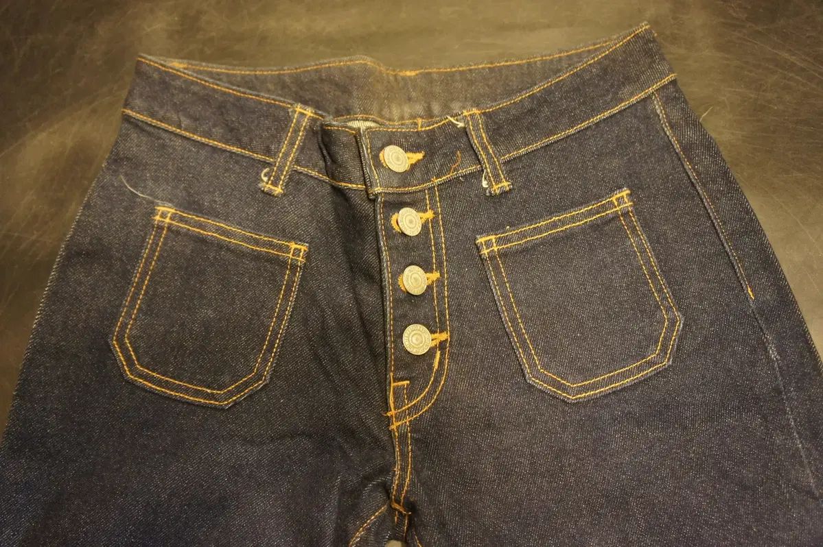  1552ウォッシュデニム ヴィンテージデニムショップ テーパードデニム ヴィンテージデニム ライトブルー インディゴ ストレート LEVI S その他 デニム ジーンズ