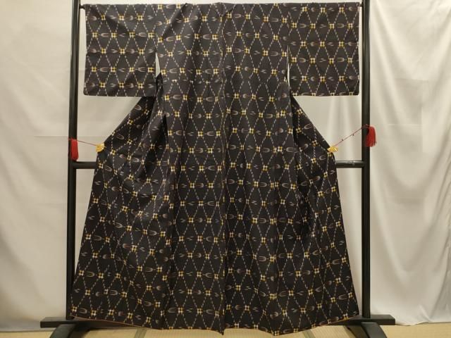 平和屋着物□上質な紬 琉球絣文様 正絹 逸品 AABE6063sx - メルカリ